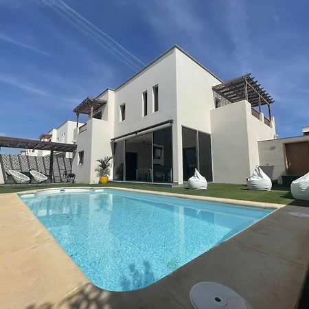 קוסטה טגוויסה Holyhome Villa Cinema Perfect For Families מראה חיצוני תמונה