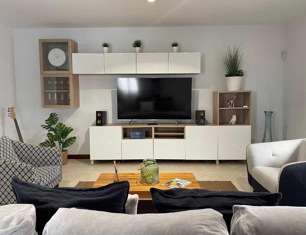 קוסטה טגוויסה Holyhome Villa Cinema Perfect For Families מראה חיצוני תמונה
