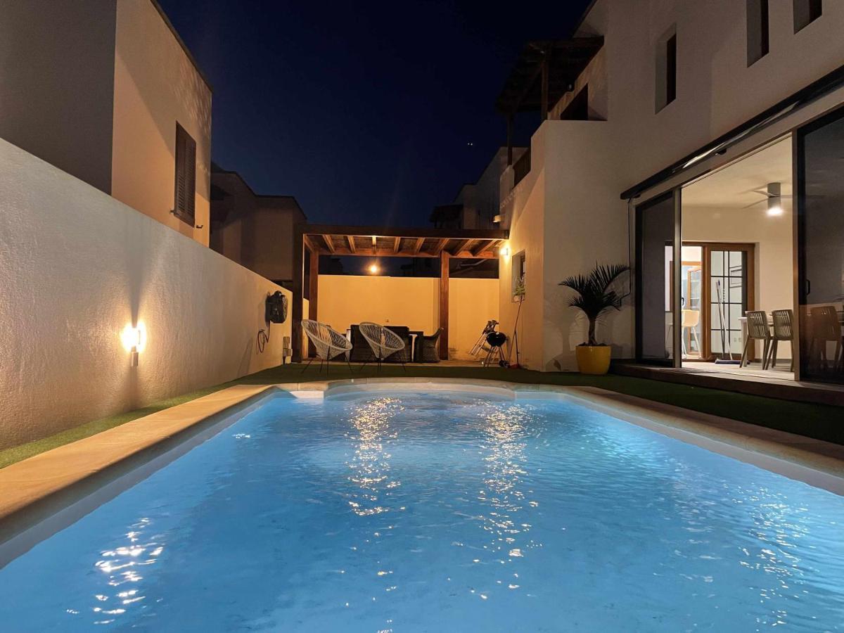 קוסטה טגוויסה Holyhome Villa Cinema Perfect For Families מראה חיצוני תמונה